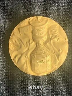 RARE. 999 1oz Fine Gold 1975 Apollo Soyuz USRR Commemorative Coin Medal Bullion